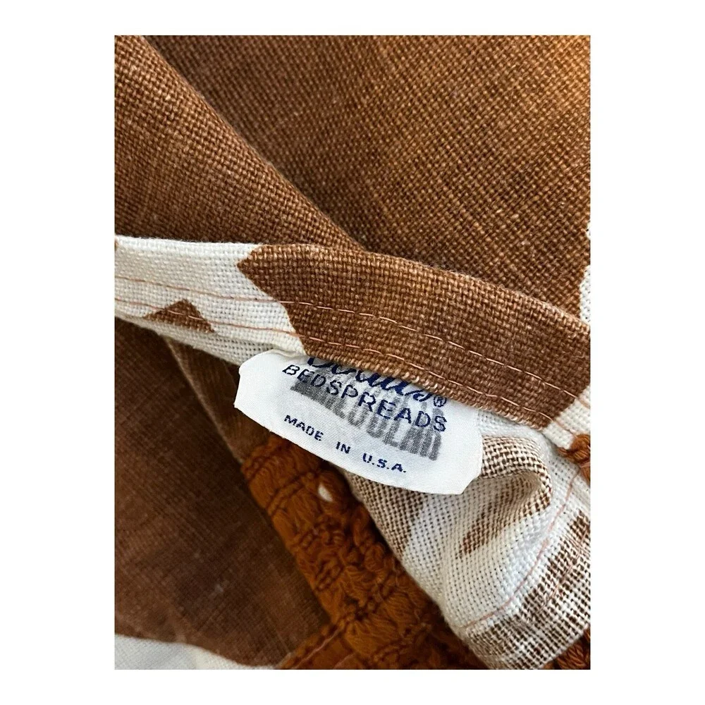 VTG 70s Bates Cotton Bedspread Brown White Boho Lattice Crochet Trim Queen